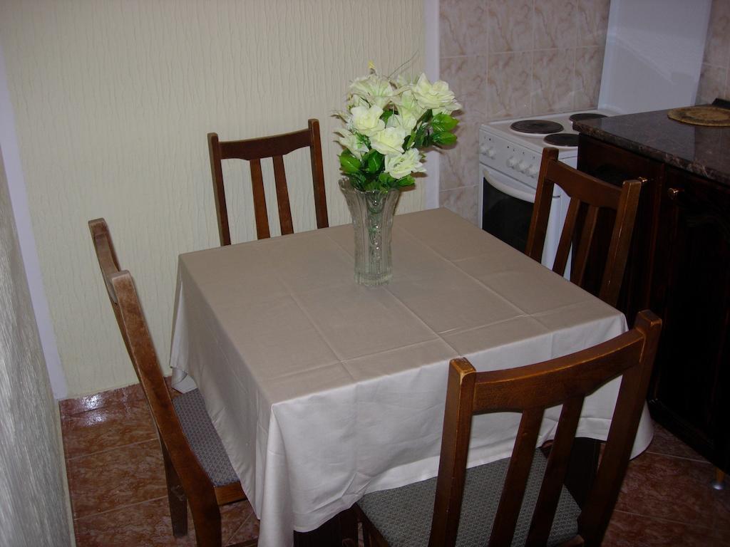 Rooms & Apartments Anka Bar Phòng bức ảnh